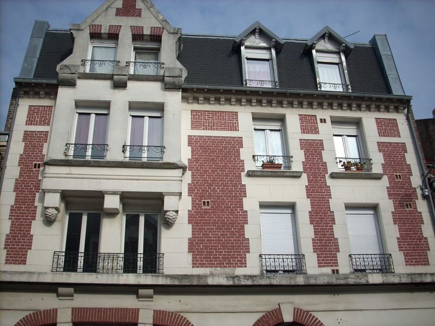 Immeuble à vendre - 81m2 - Saint-Quentin (02100)