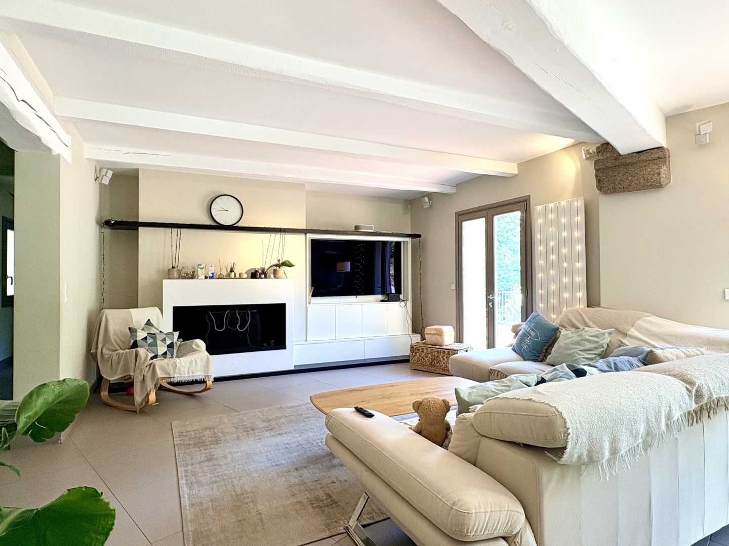 VILLA avec piscine TOURETTES-SUR-LOUP