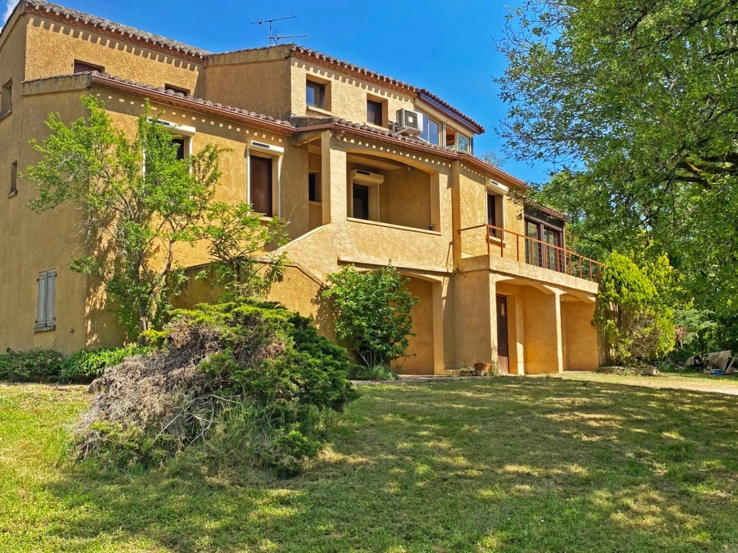 Maison 8 pièces 200 m²