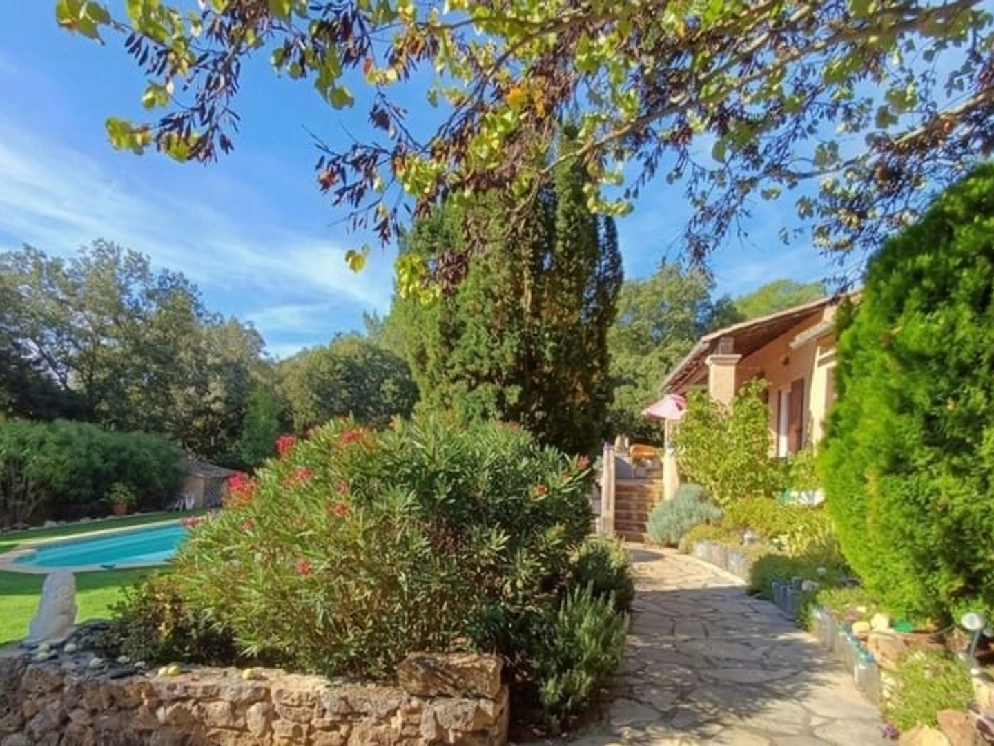 Maison à vendre - 4 pièces - 145m2 - Carcès (83570)