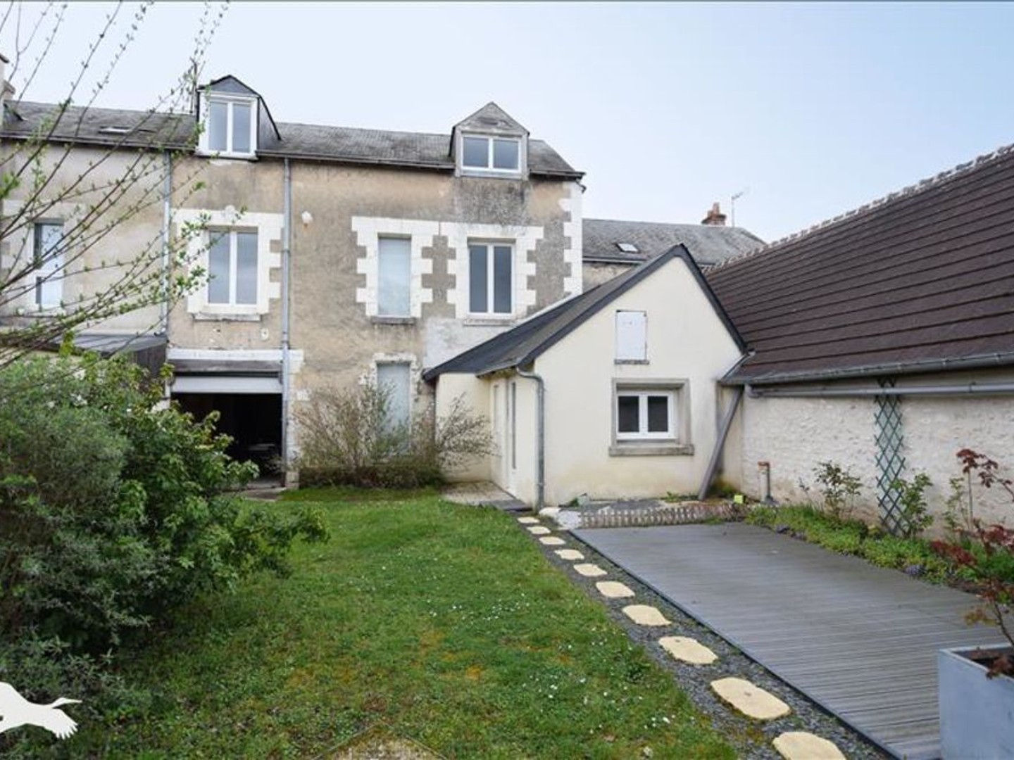 Maison de bourg de 8 pièces principales