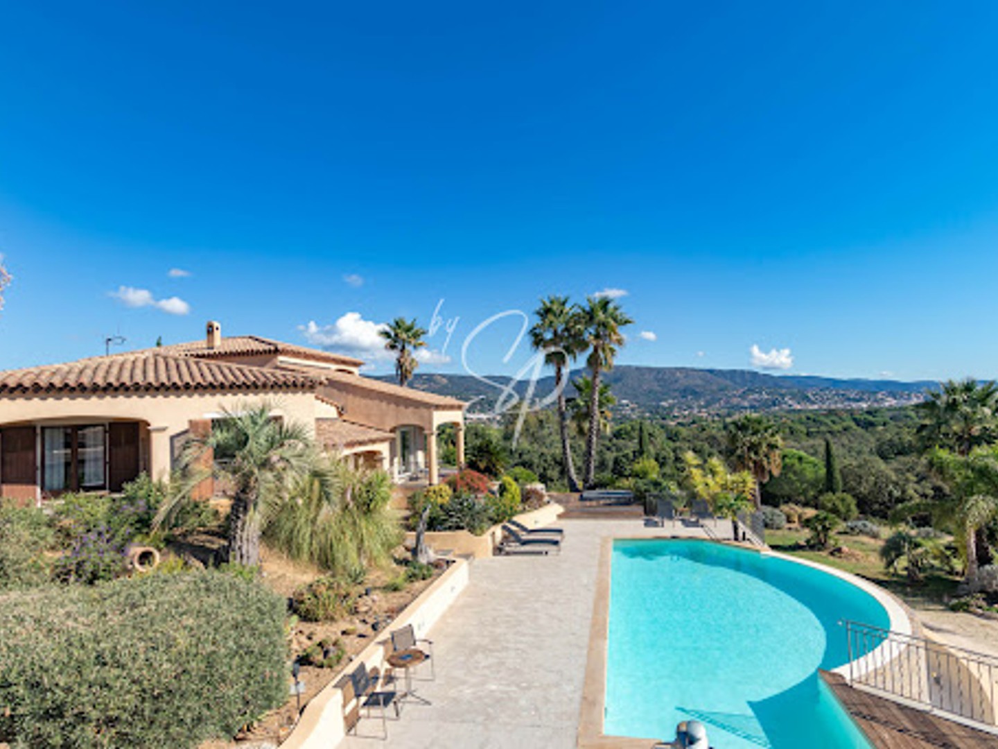 Propriété 10 pièces 350 m²