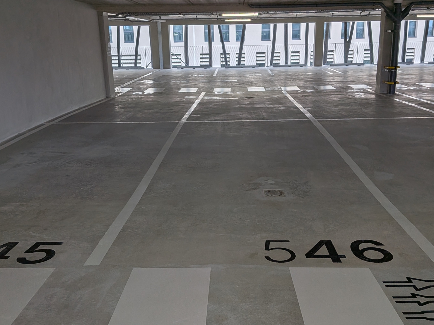 Parking / garage / box à vendre - Toulon (83000)