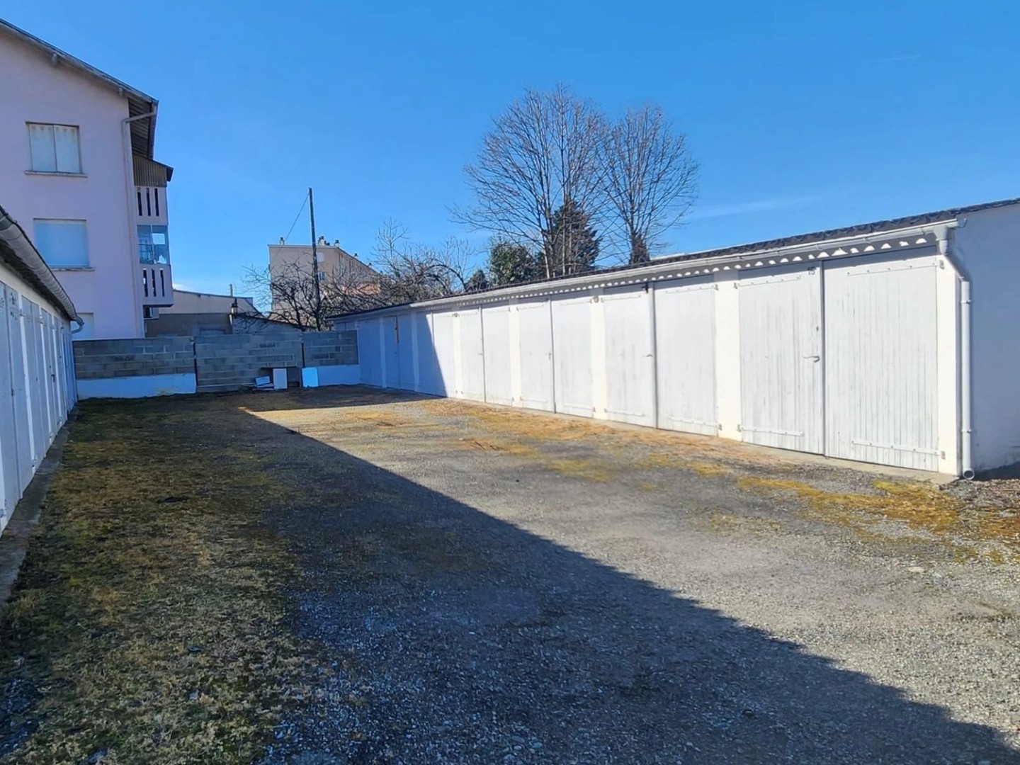 Parking/Garage/Box 654 m²