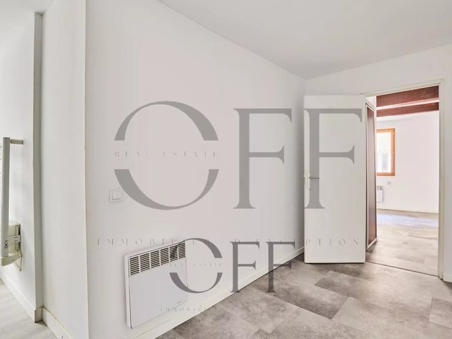 Appartement à vendre - 2 pièces - 34m2 - Marseille 2e (13002)