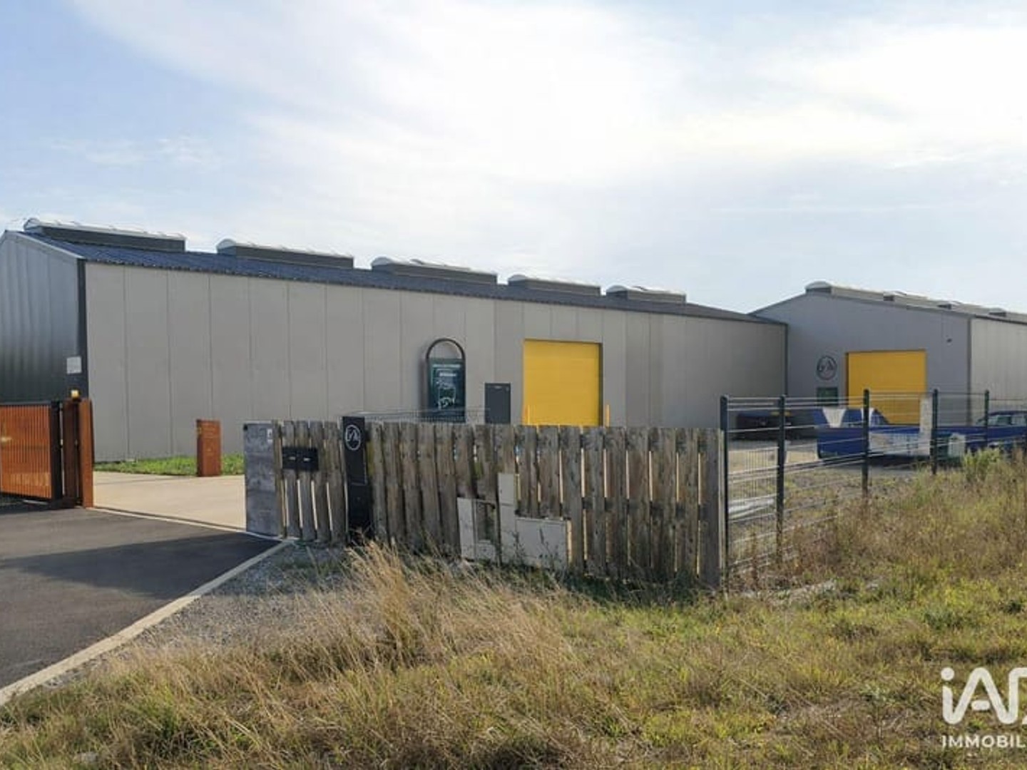 Immeuble commercial 430 m²