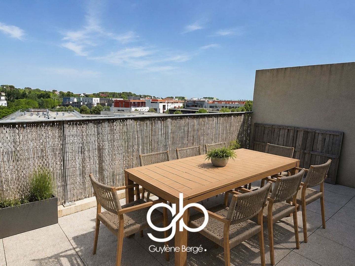 Malbosc - dernier étage - T4 duplex - 2 terrasses - Double garage
