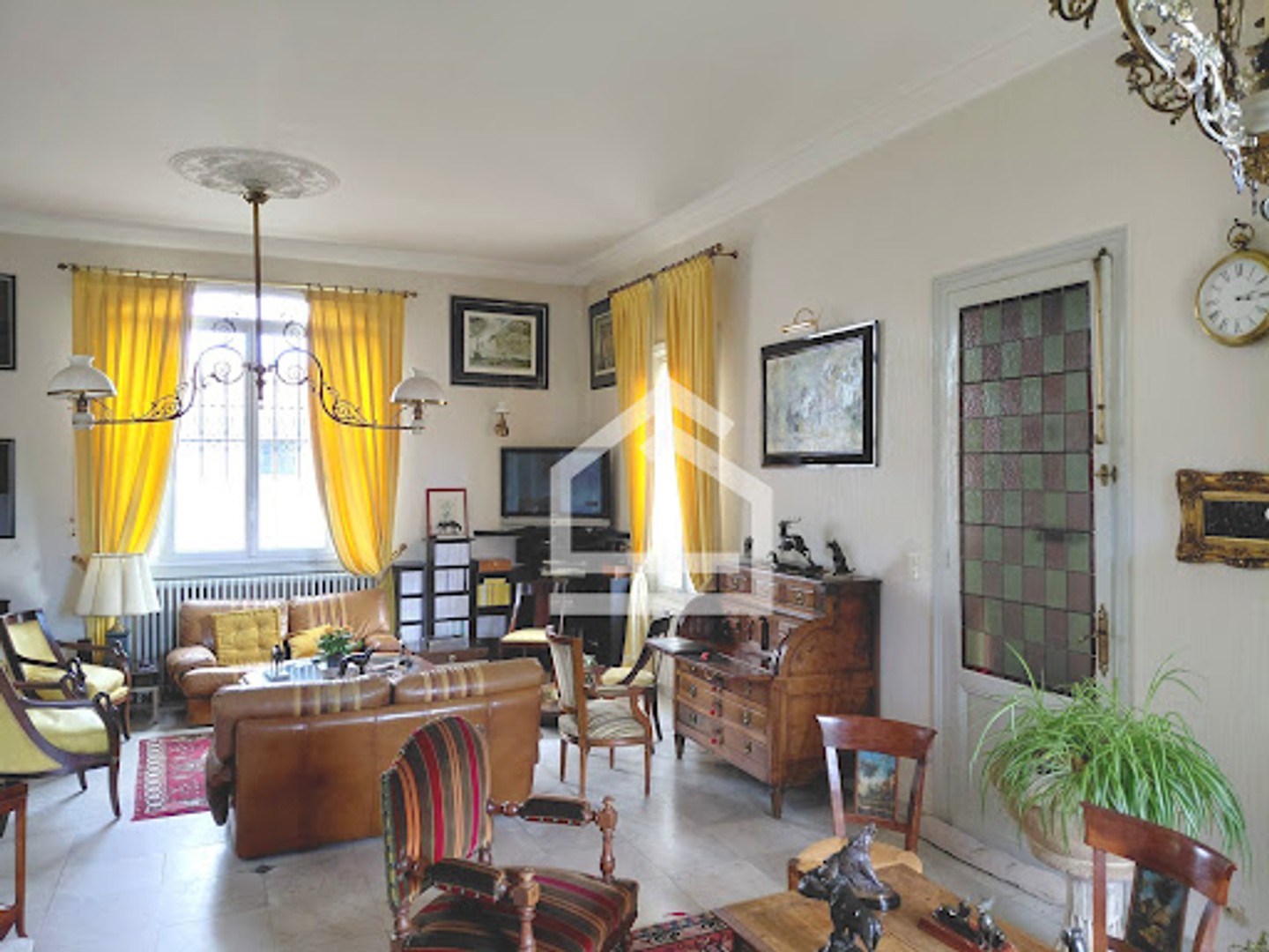 Maison à vendre - 8 pièces - 250m2 - Léognan (33850)