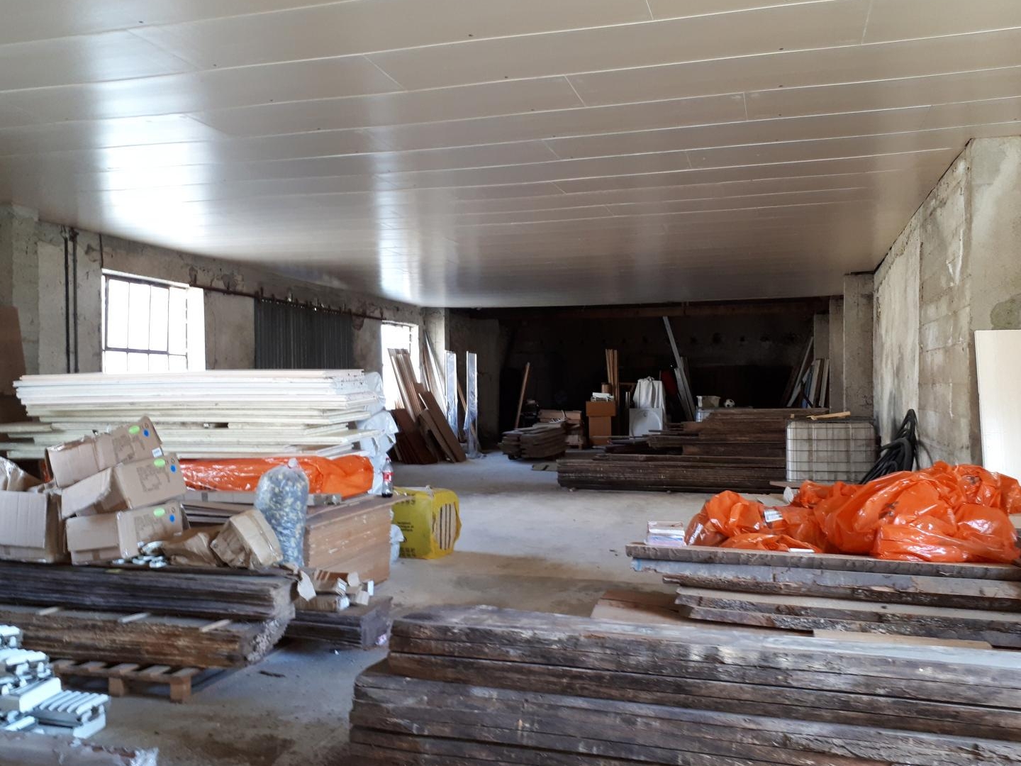 Immeuble à vendre - 400m2 - Saint-Martin-Le-Pin (24300)