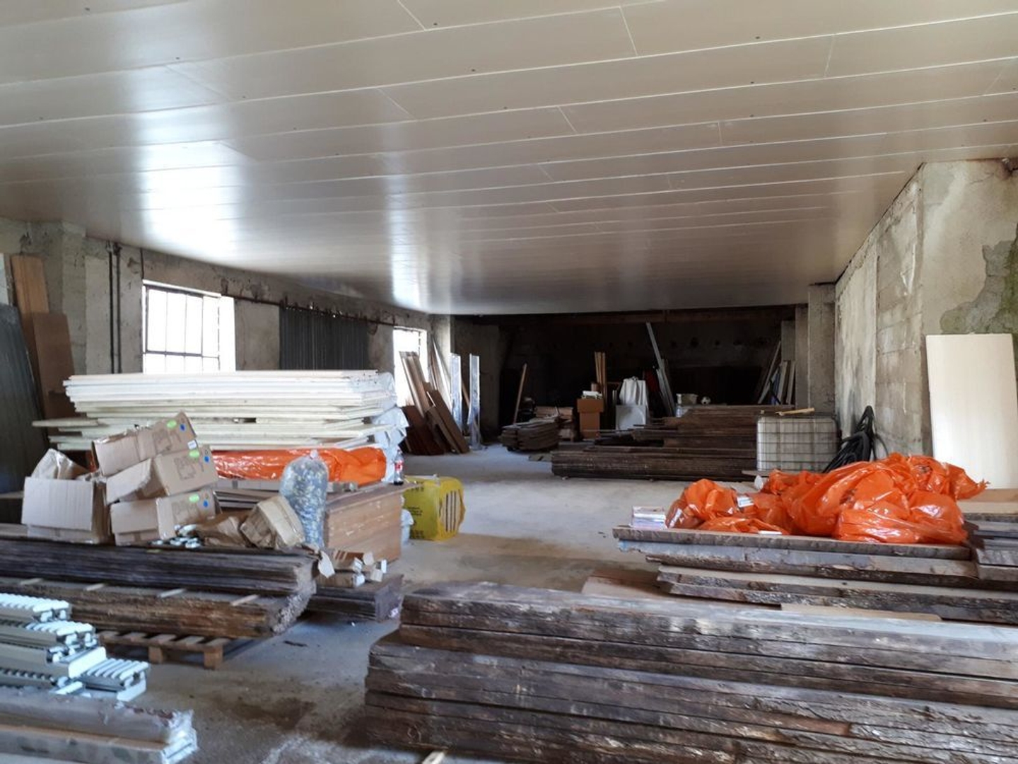 Immeuble à vendre - 400m2 - Saint-Martin-Le-Pin (24300)
