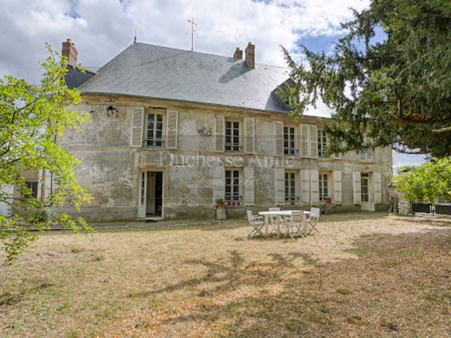 Propriété 6 pièces 220 m²