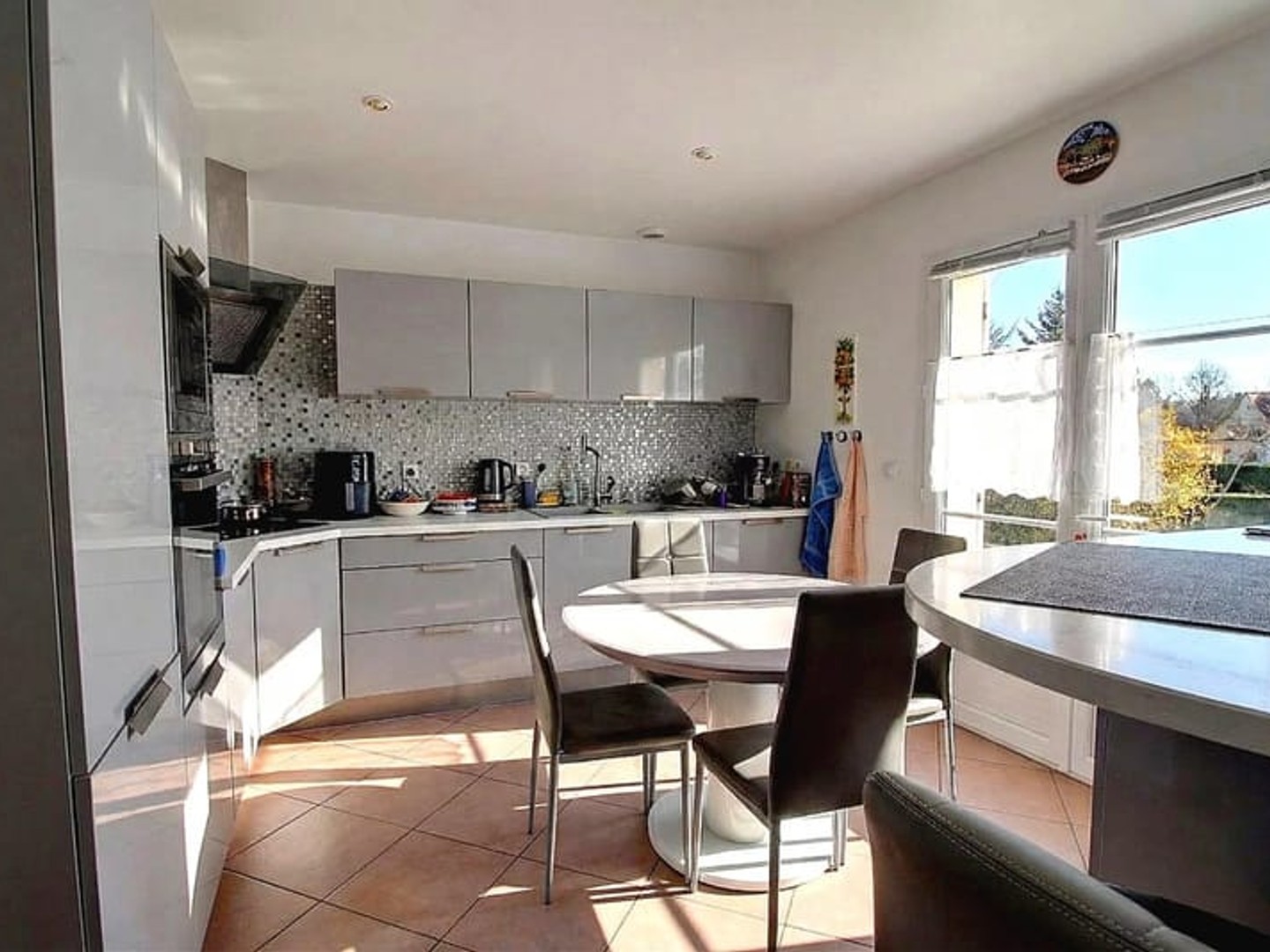 Maison à vendre - 7 pièces - 165m2 - Vaux-Sur-Seine (78740)