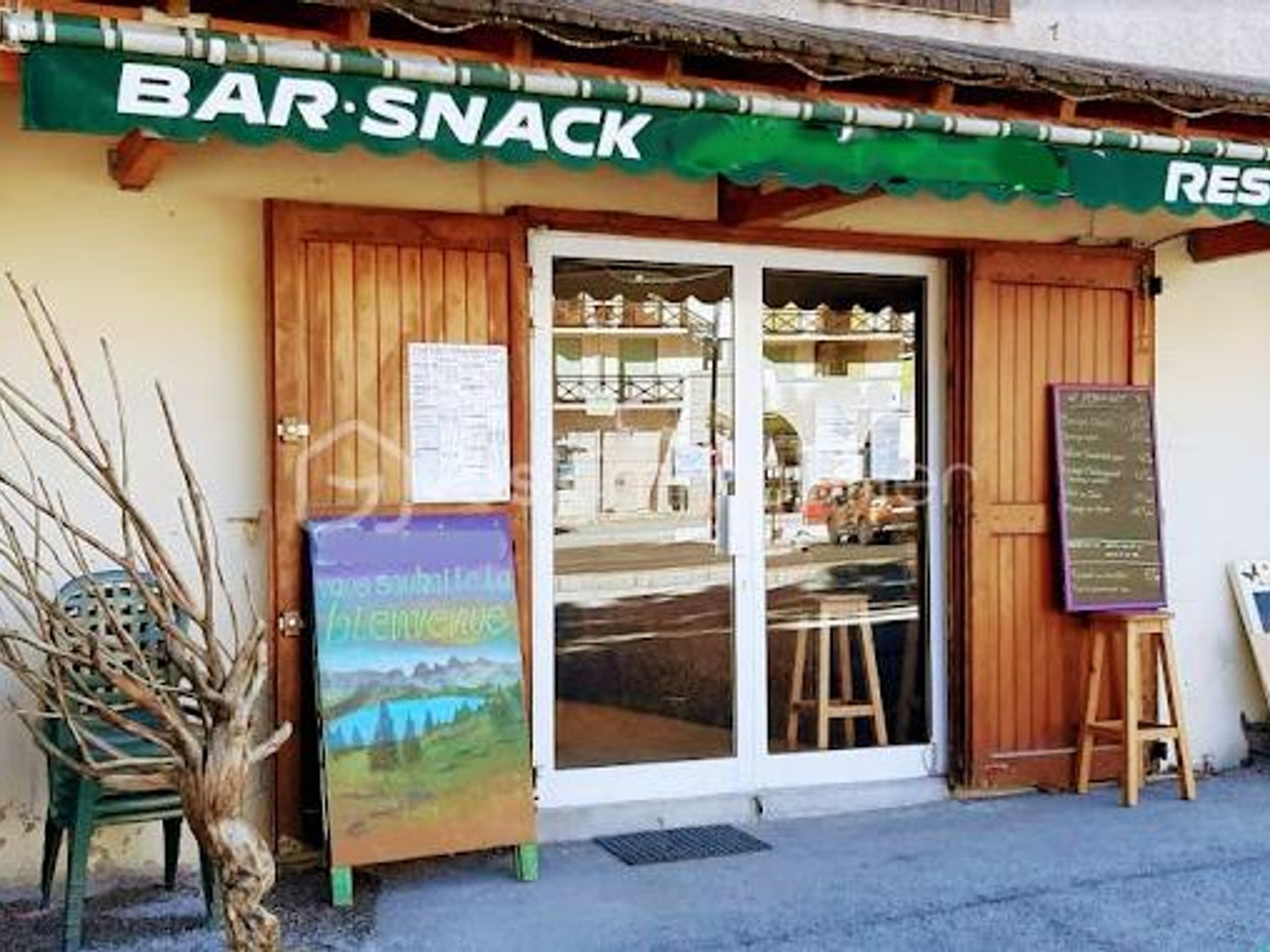 Magasin à vendre - 3 pièces - 76m2 - Allos (04260)