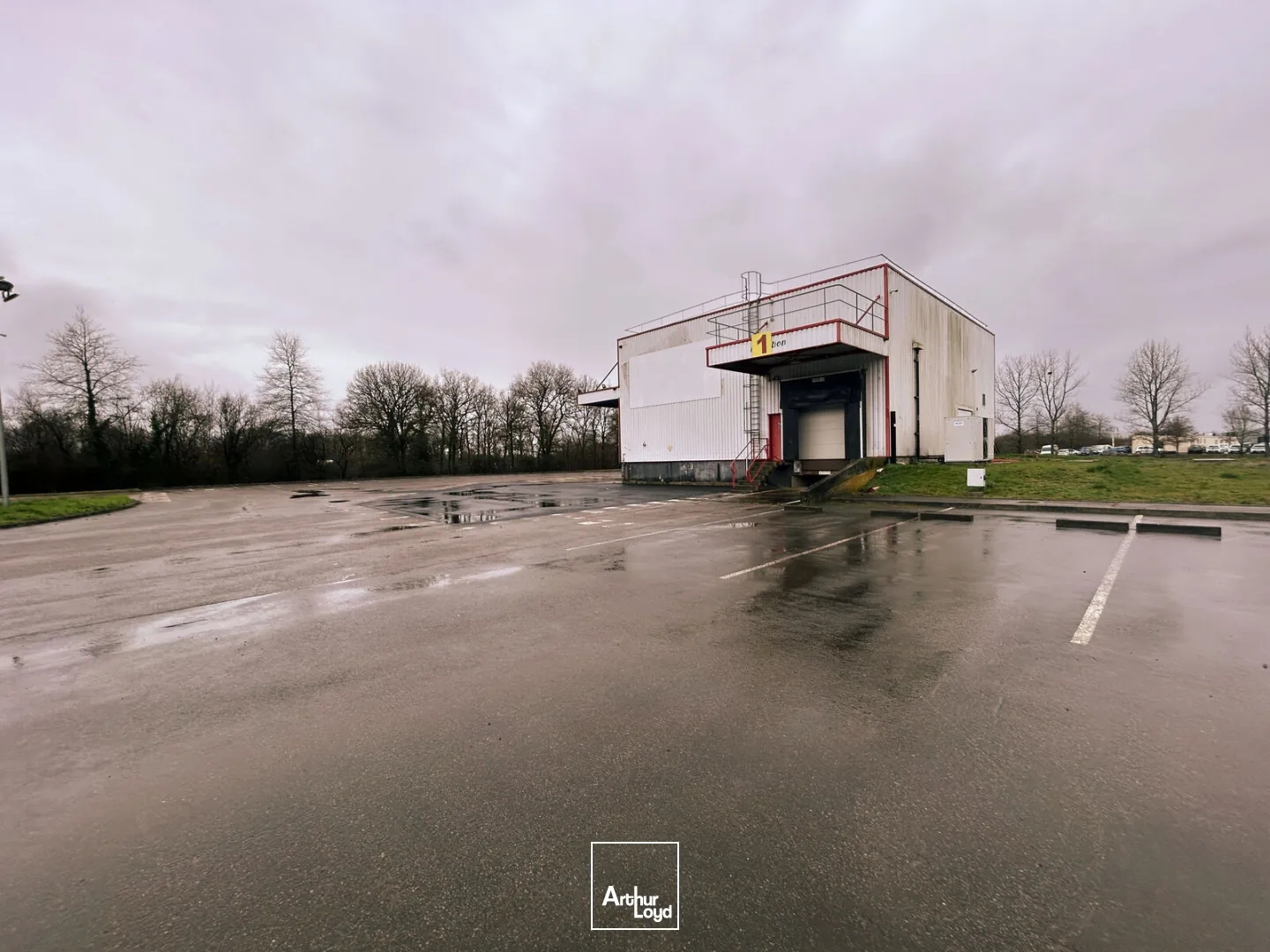 Locaux à vendre - 478m2 - Saint-Jean-De-Boi... (44640)