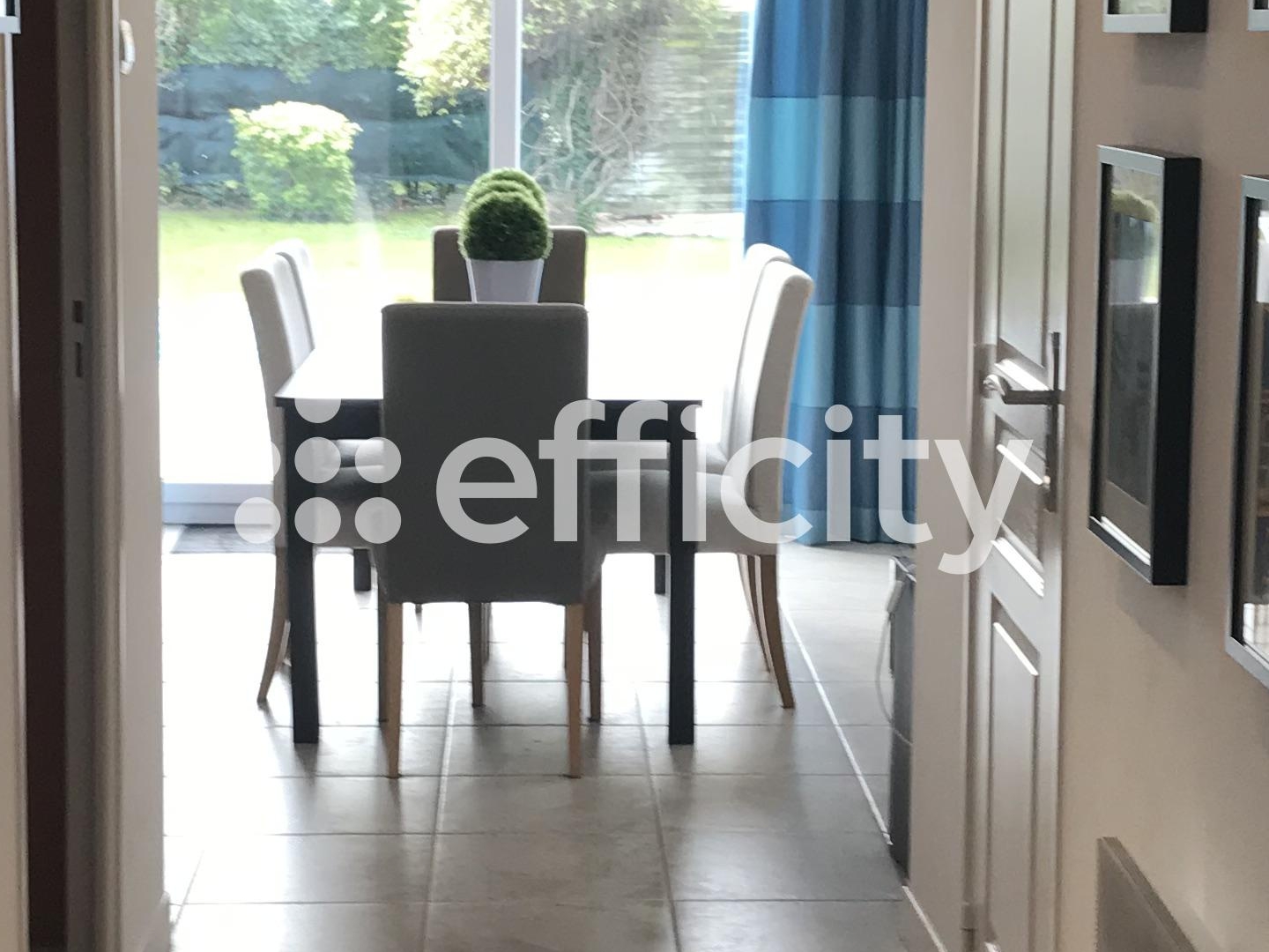 Maison à vendre - 5 pièces - 142m2 - Rochefort (17300)