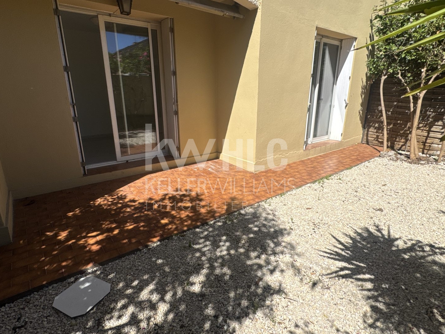Appartement à vendre - 1 pièce - 23m2 - Saint-Laurent-Du-Var (06700)