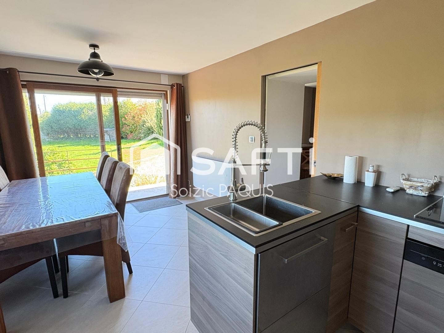 Maison à vendre - 5 pièces - 124m2 - La Ferté-Sous-Jou... (77260)
