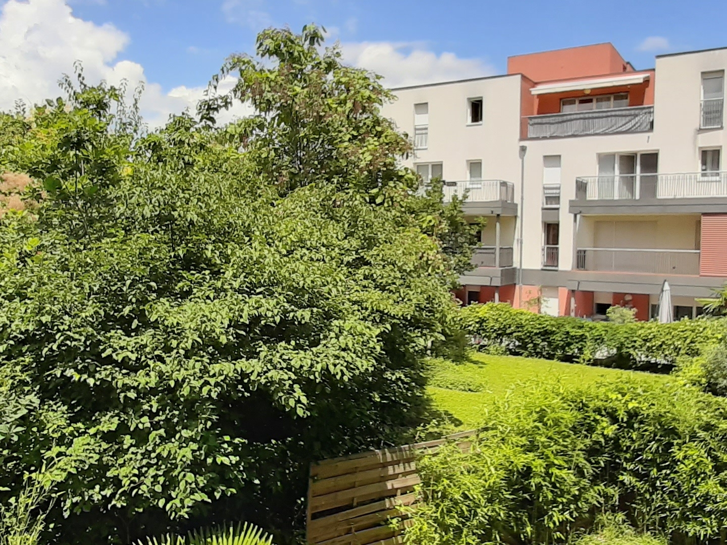 Appartement à vendre - 4 pièces - 81m2 - Vaulx-En-Velin (69120)