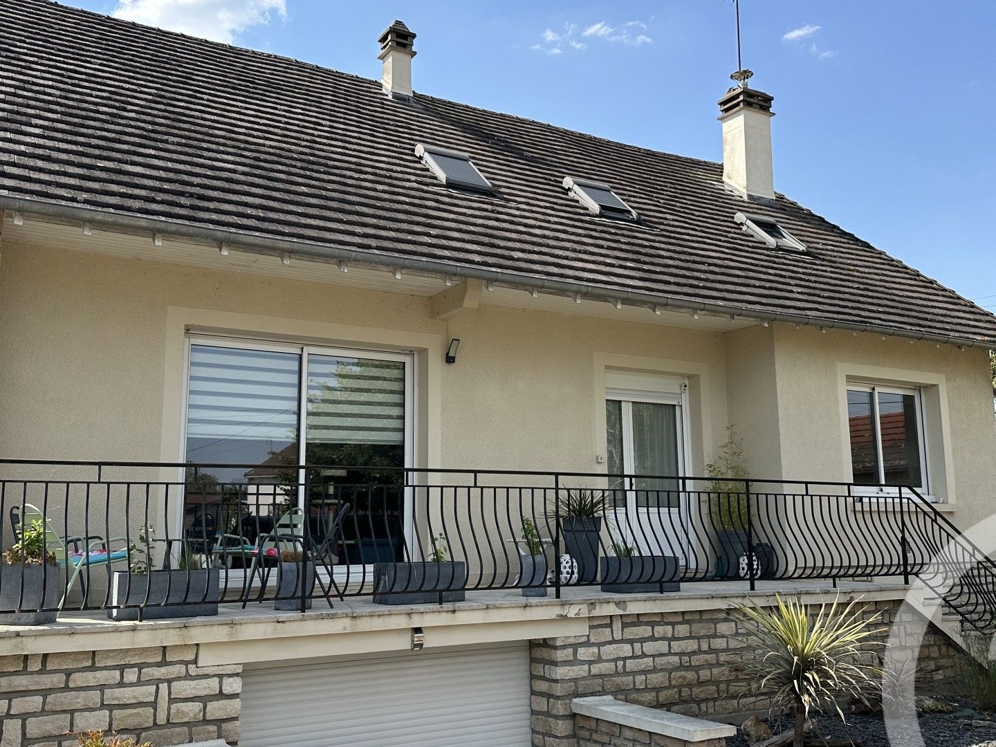 Maison à vendre - 7 pièces - 240m2 - Cosne-Cours-Sur-L... (58200)