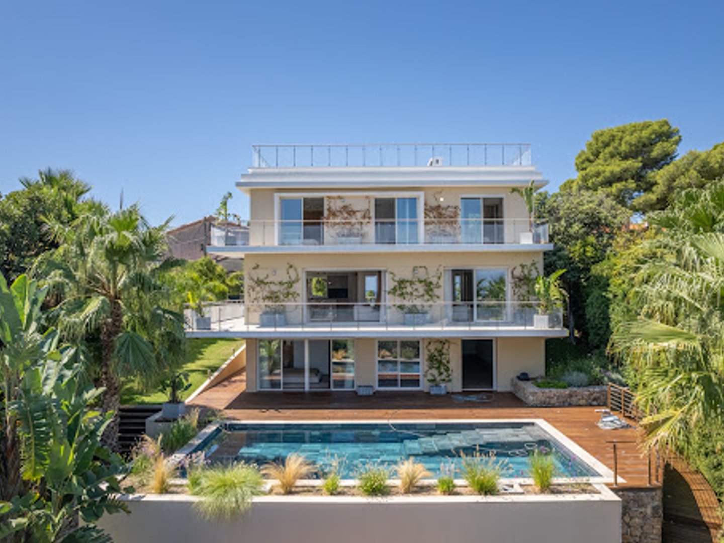 Villa 8 pièces 320 m²