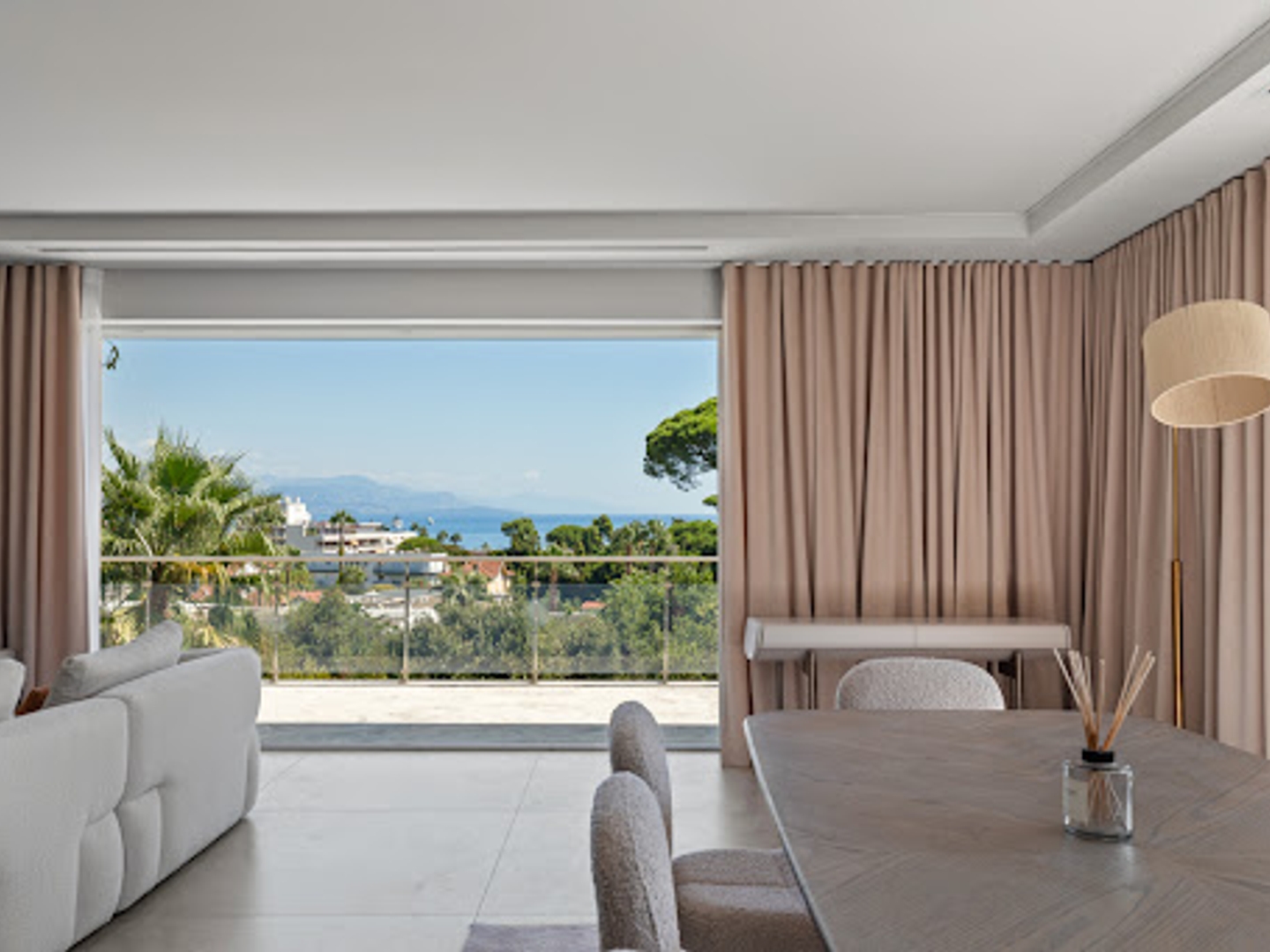 Maison à vendre - 8 pièces - 320m2 - Antibes (06160)