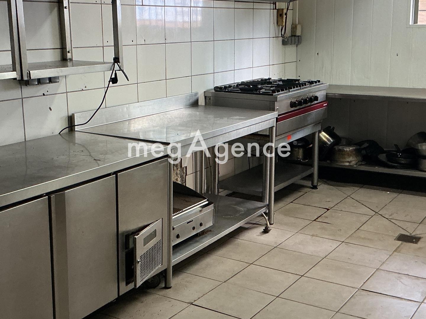 Magasin à vendre - 4 pièces - 250m2 - L'étang-Salé (97427)