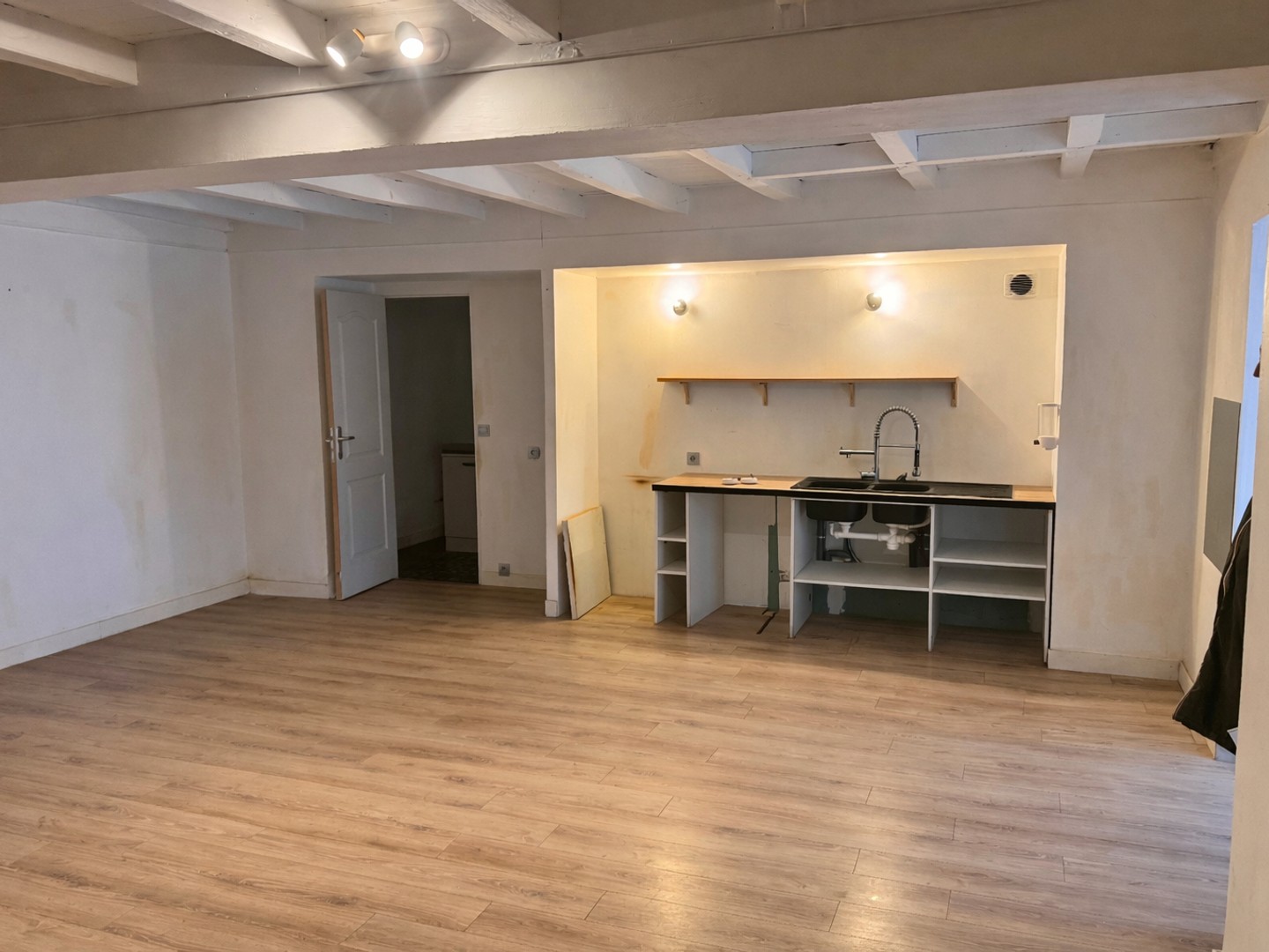 Appartement Lussant 6 pièce(s) 128.40 m2