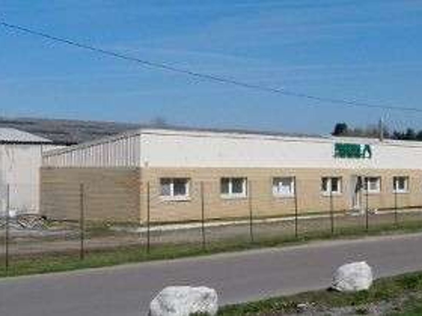 Entrepôt jusqu'à 5600m² à vendre poche d'Auxerre