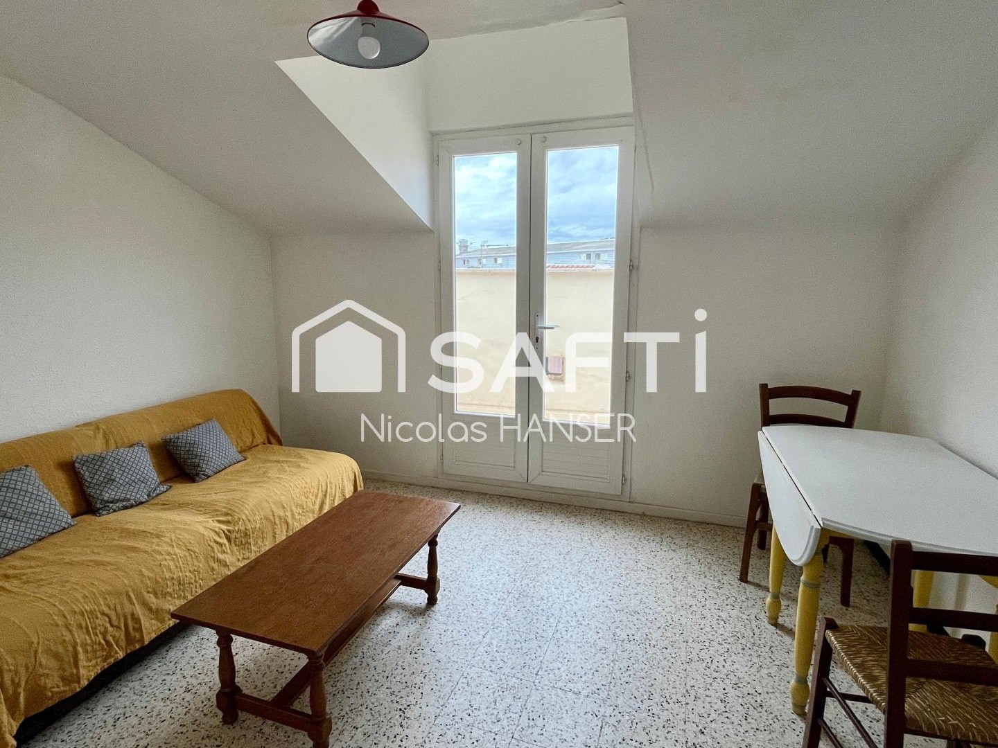 Idéal investisseur, appartement plein centre ville d'Alès Rue Florian