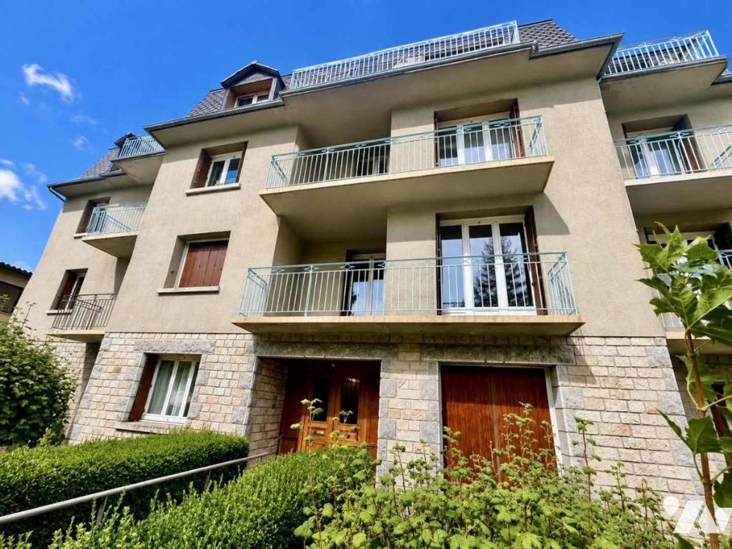 Appartement à vendre - 4 pièces - 93m2 - Saint-Chély-D'apcher (48200)