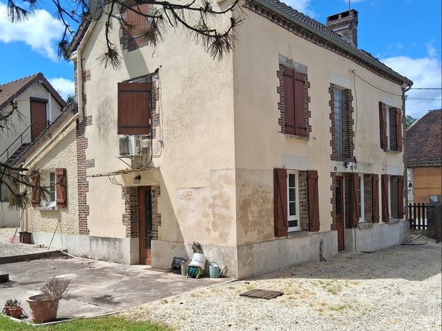 Maison à vendre - 4 pièces - 101m2 - Eaux-Puiseaux (10130)