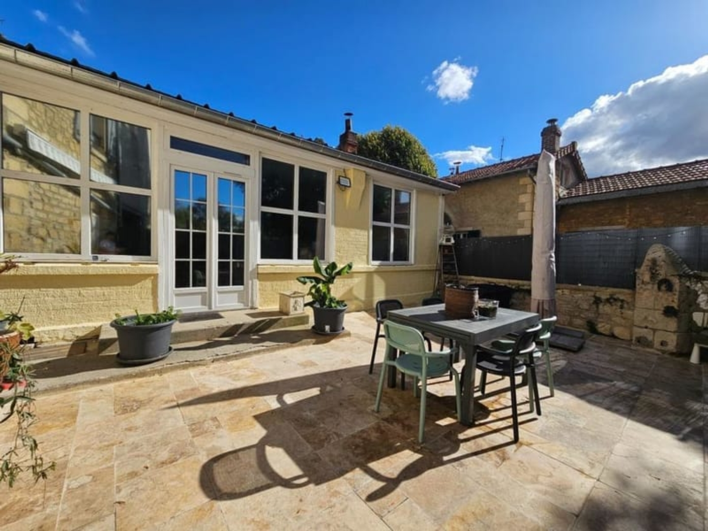 Maison à vendre - 6 pièces - 397m2 - Nesles-La-Vallée (95690)