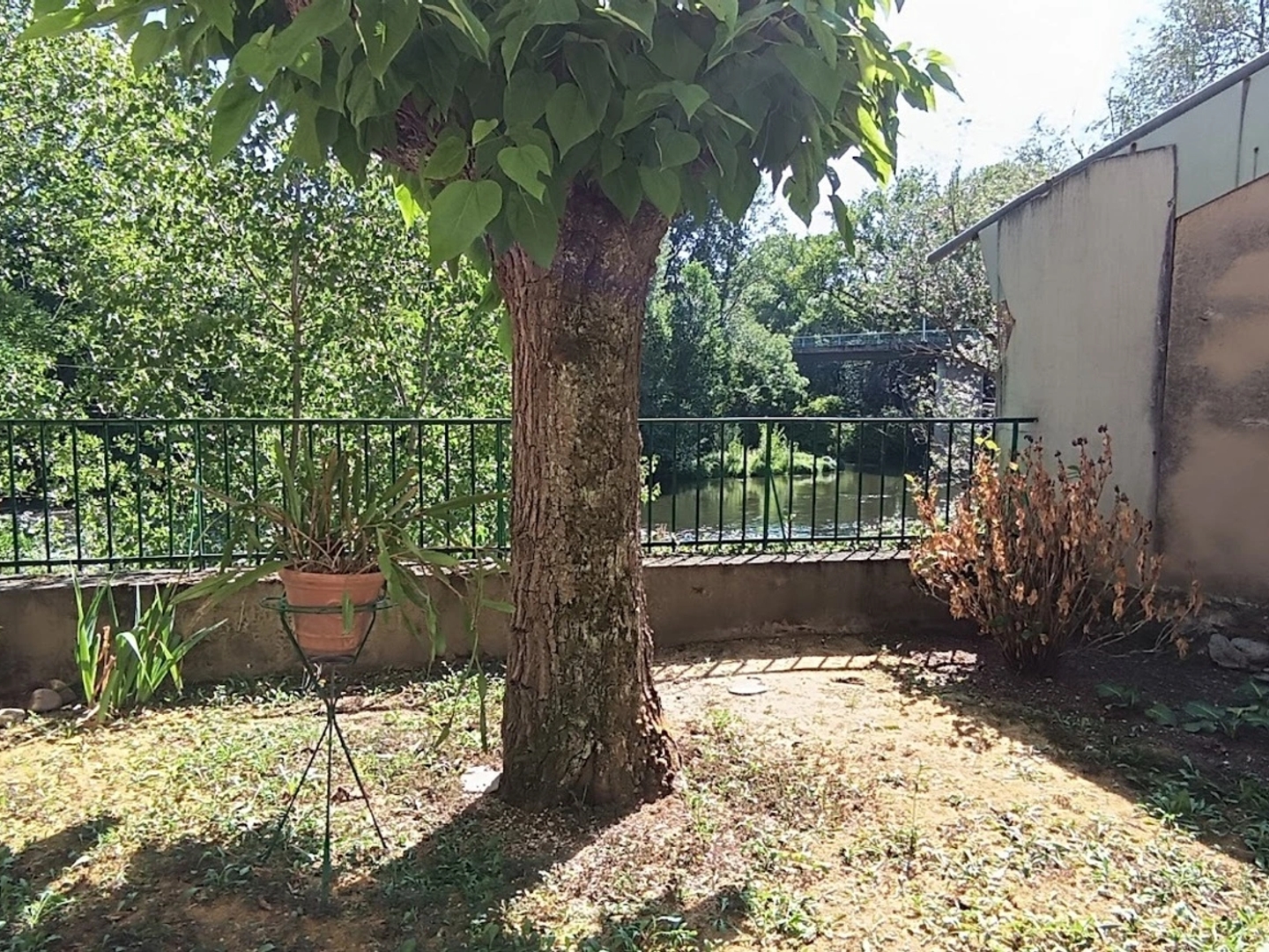 Maison à vendre - 2 pièces - 47m2 - Coudes (63114)