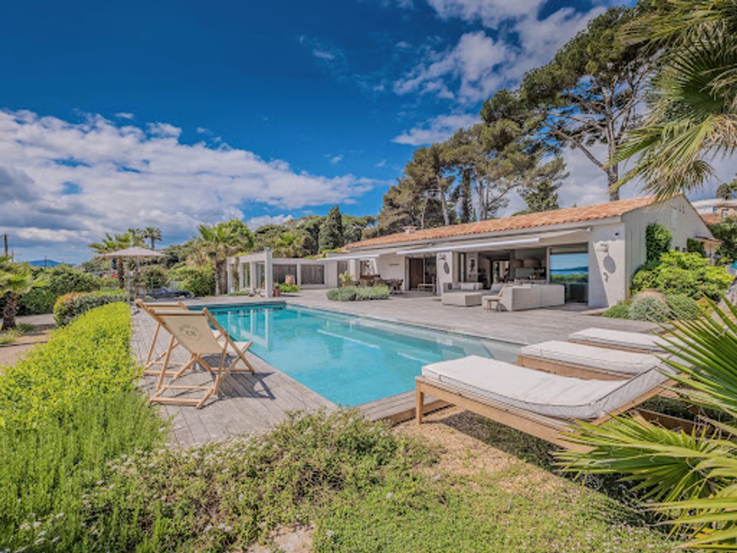 Maison à vendre - 6 pièces - 185m2 - Sainte-Maxime (83120)