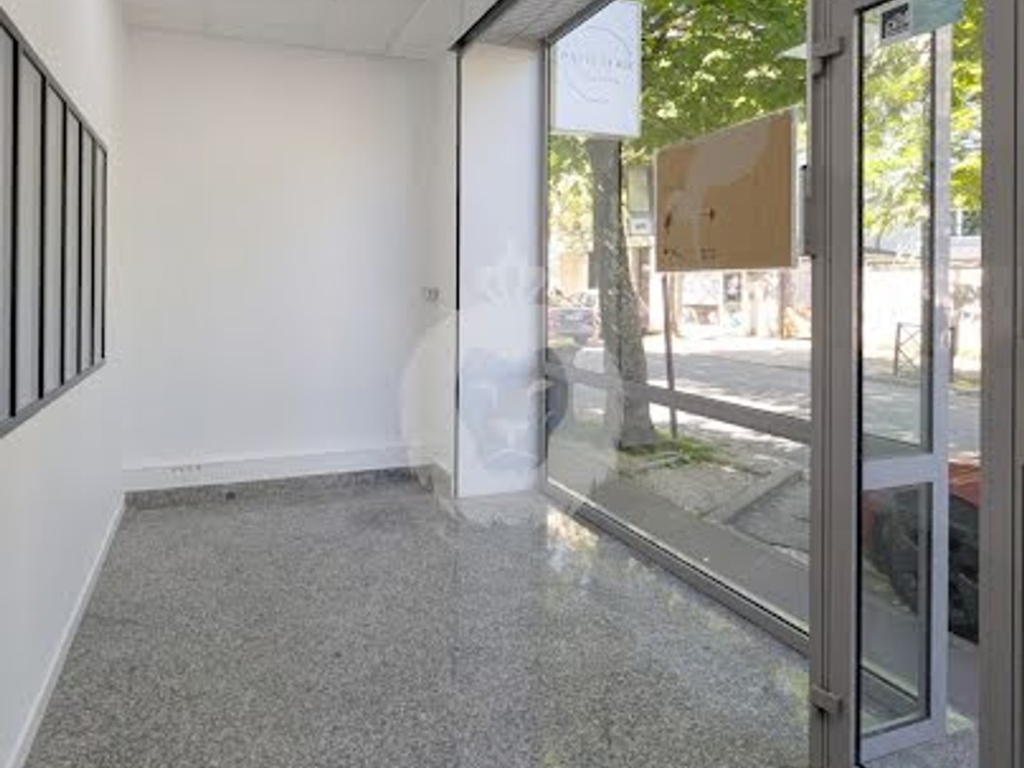 Commerce 110 m²