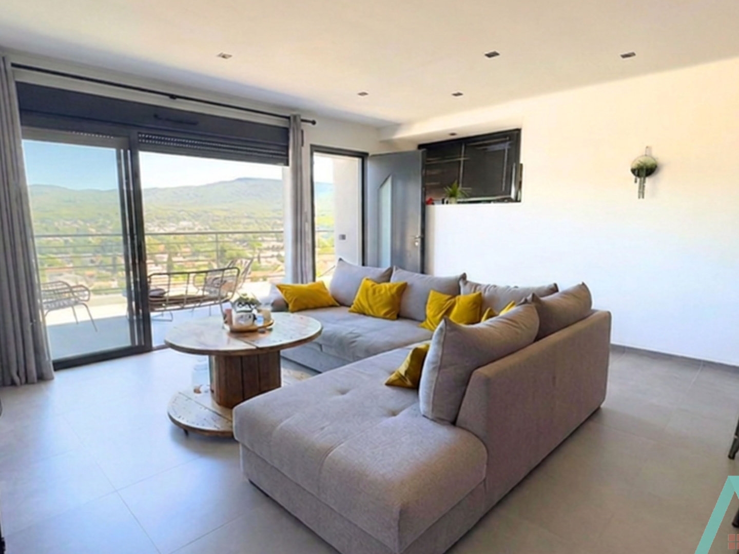 Appartement à vendre - 3 pièces - 71m2 - Le Beausset (83330)