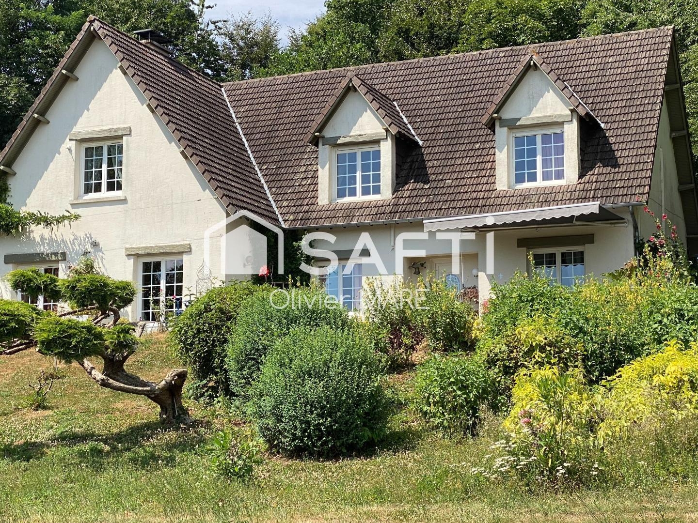Maison 176 m², 6 chs, terrain de 12 865 m², Le Chatellier