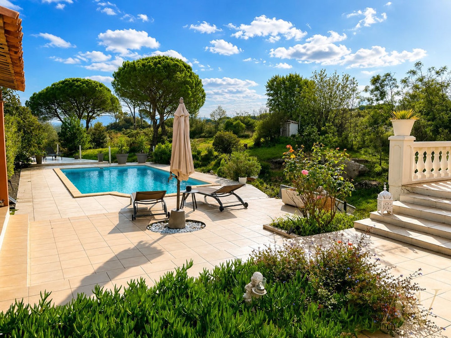 Maison à vendre - 4 pièces - 111m2 - Vidauban (83550)