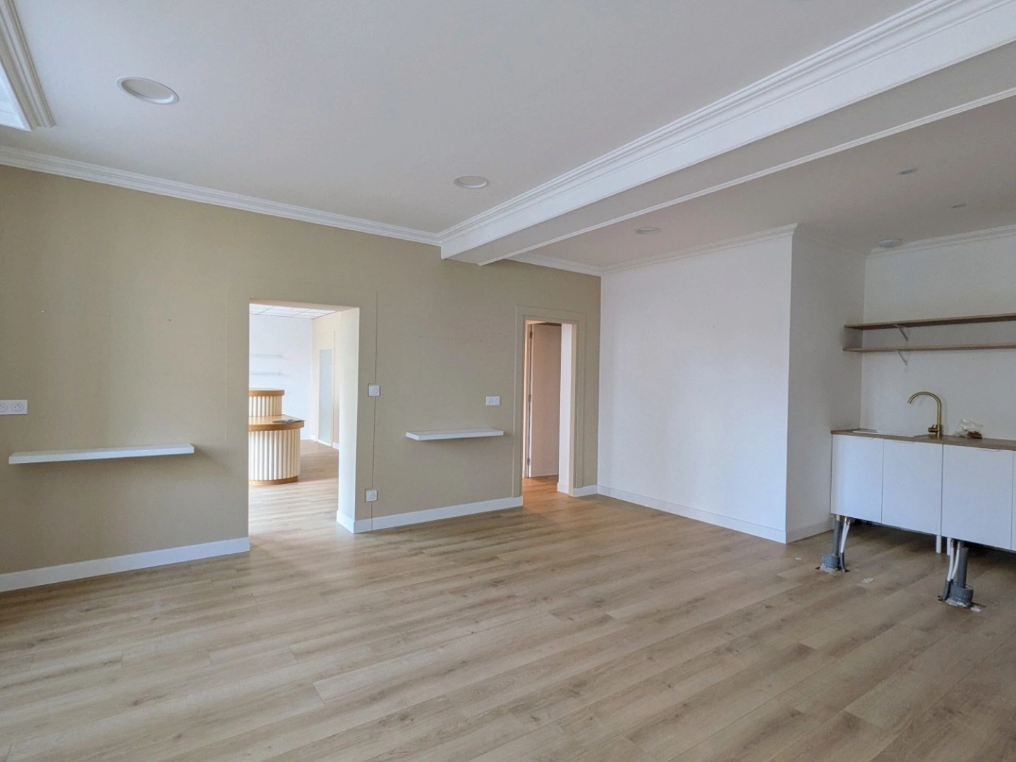 Immeuble à vendre - 7 pièces - 141m2 - Chemillé-En-Anjou (49120)