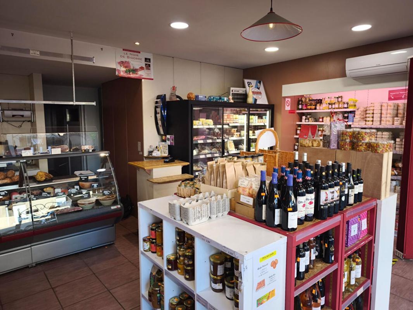 Magasin à vendre - 4 pièces - 528m2 - Mazamet (81200)