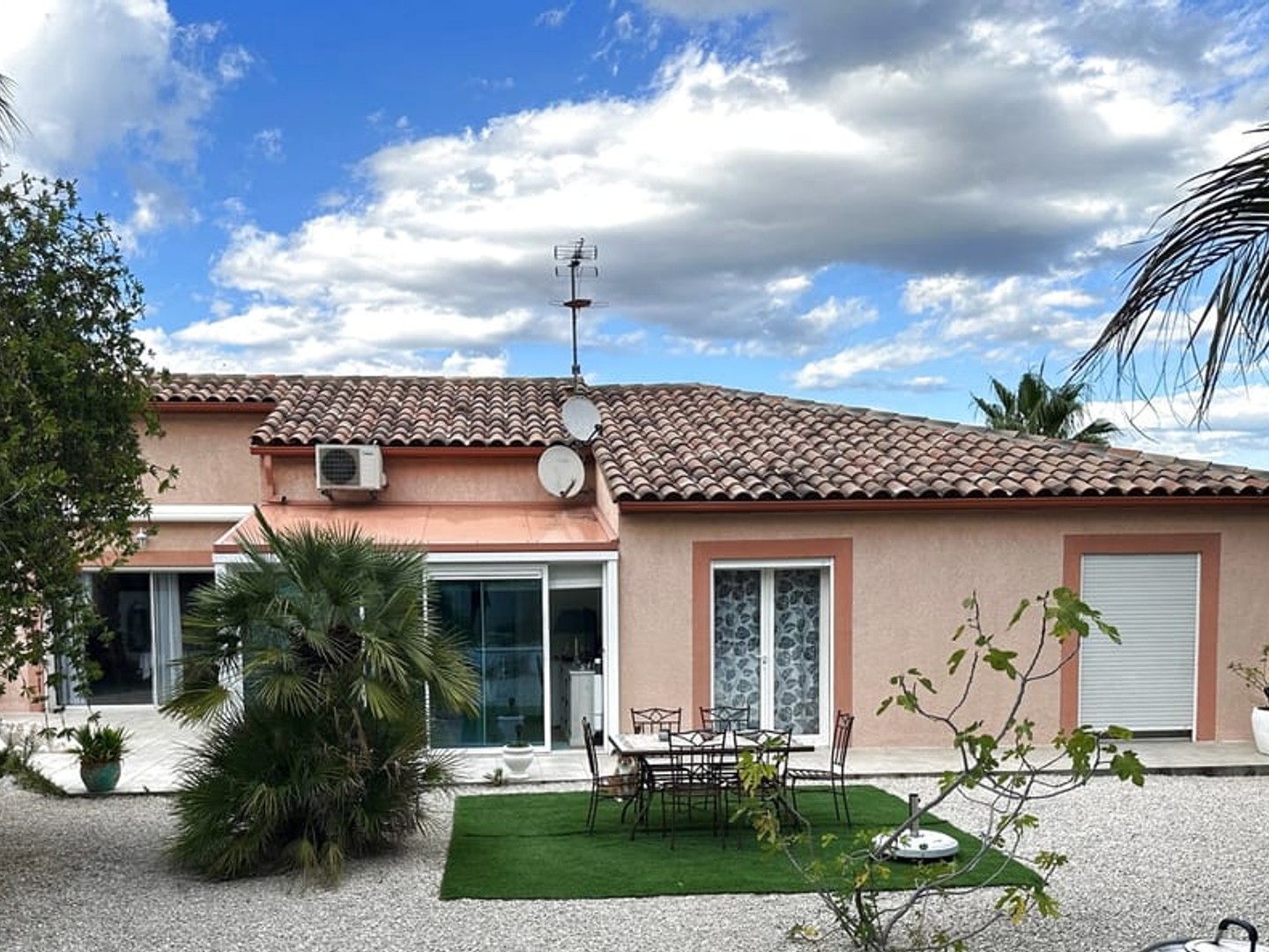 Propriété PERPIGNAN Medipole_160m2, garage 80m2 et 4 faces de 760m2