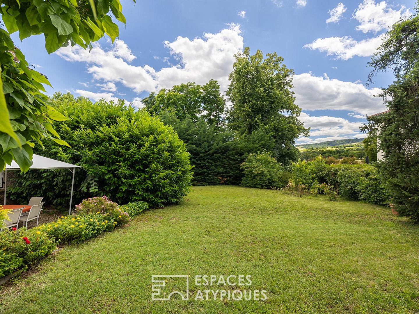 Maison à vendre - 14 pièces - 224m2 - Brindas (69126)