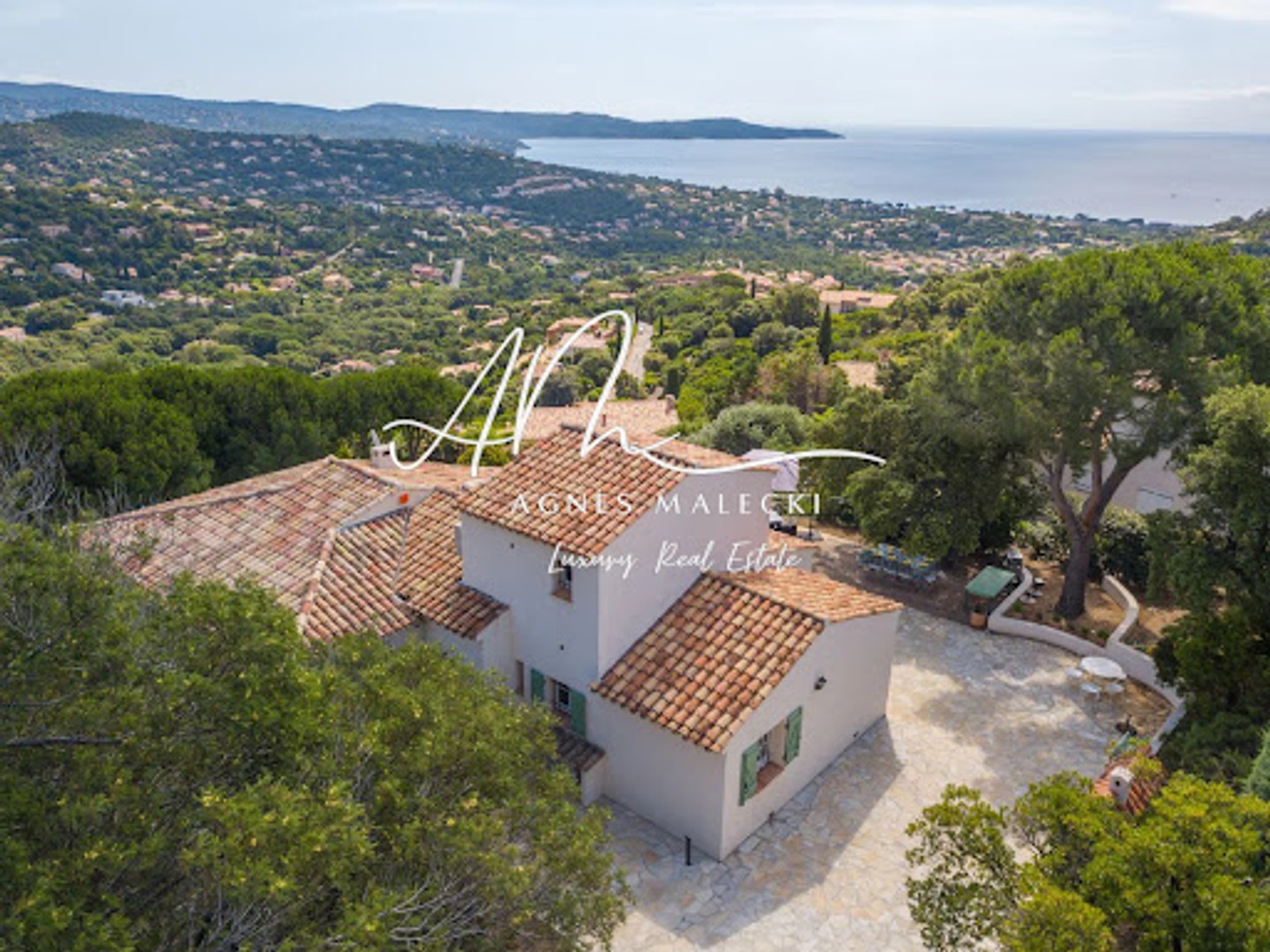 Propriété 8 pièces 232 m²