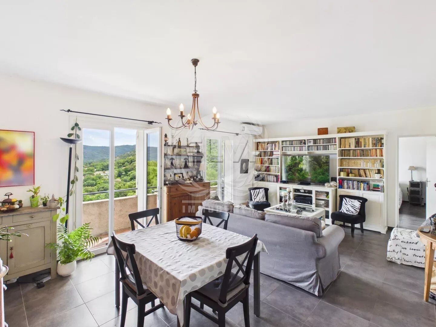 Maison à vendre - 5 pièces - 143m2 - Le Plan-De-La-Tour (83120)