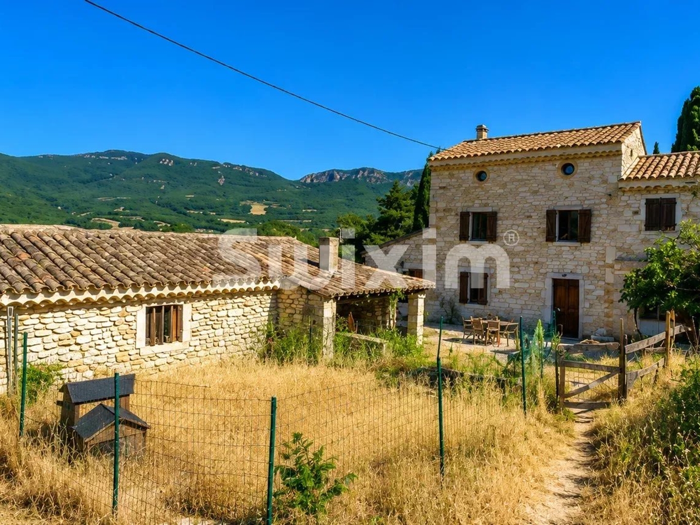 Maison à vendre - 4 pièces - 130m2 - Grignan (26230)