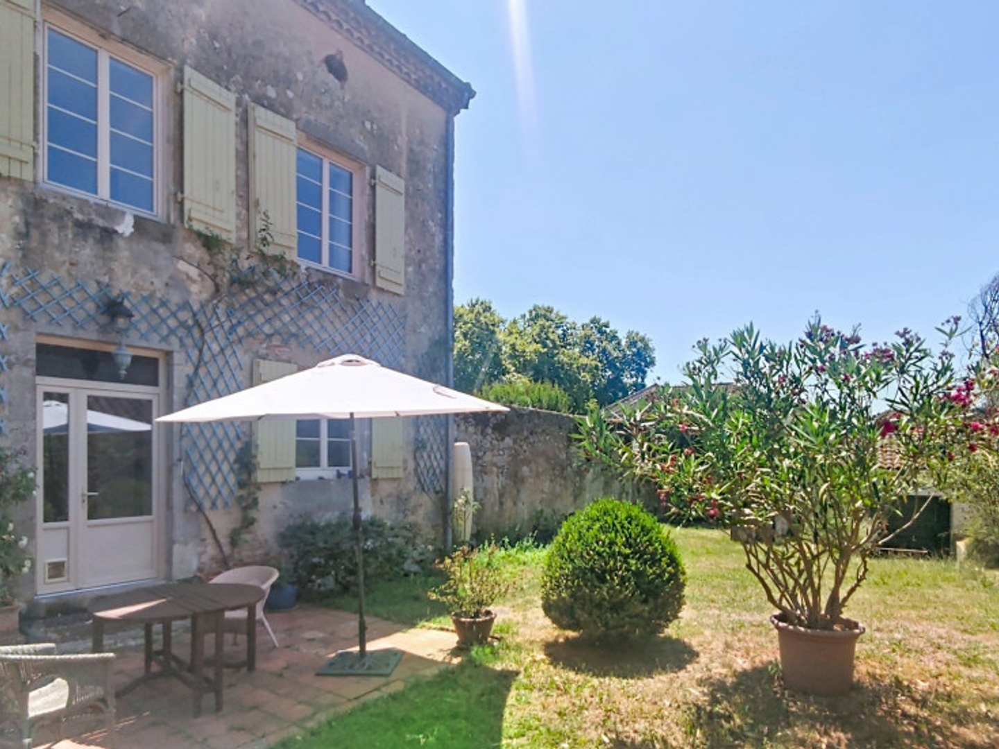 Maison à vendre - 7 pièces - 198m2 - Labastide-D'armagnac (40240)