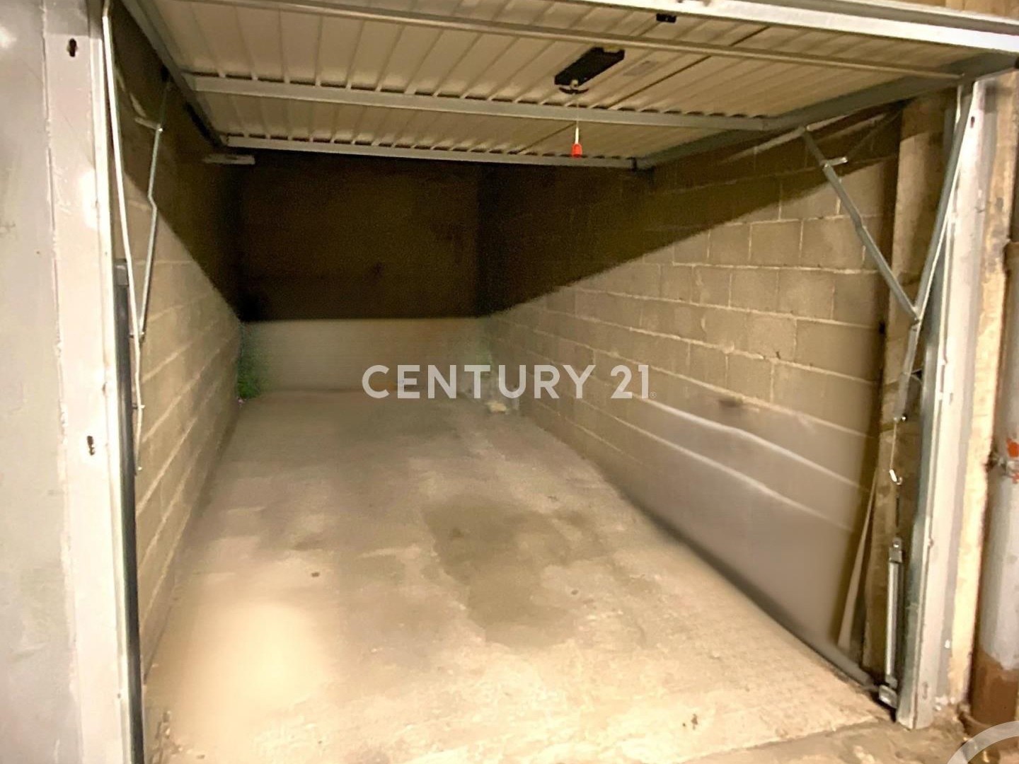 Parking 14 m²