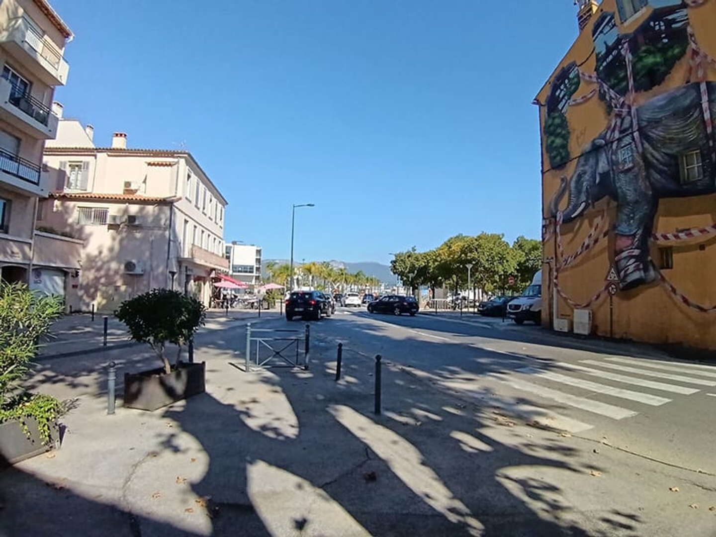 Magasin à vendre - 1 pièce - 112m2 - La Seyne-Sur-Mer (83500)