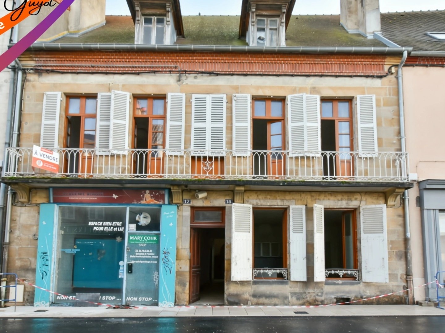 IMMEUBLE DE RAPPORT - CENTRE-VILLE DE MOULINS (03000)