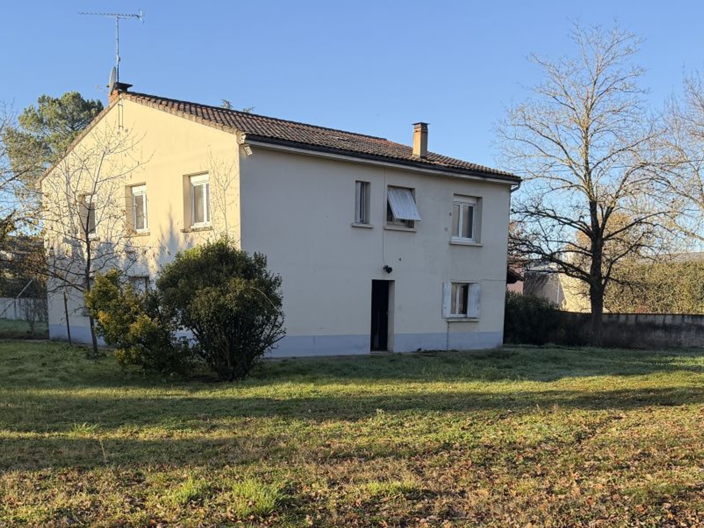 Maison à vendre - 8 pièces - 153m2 - Puygouzon (81990)